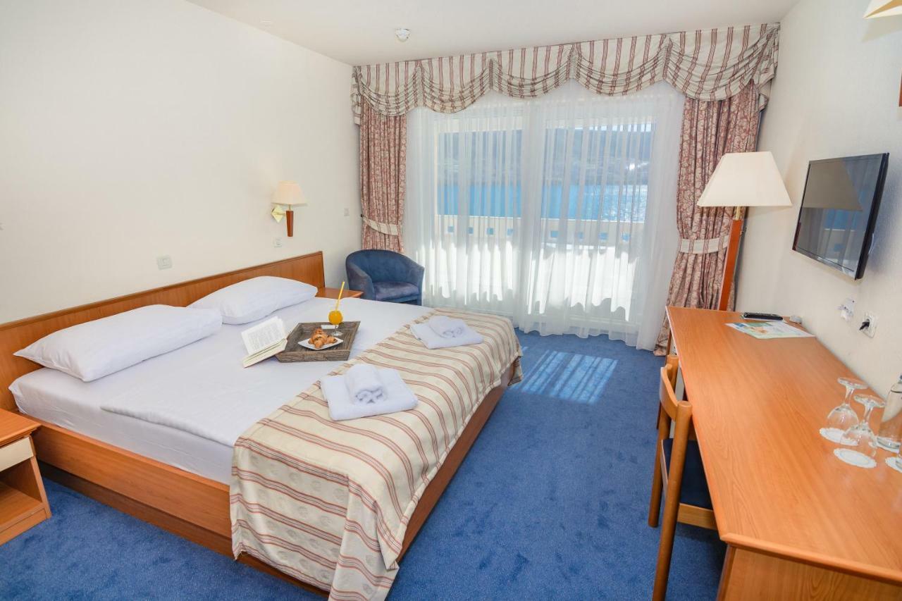 Family Hotel Pagus Pag Town Luaran gambar